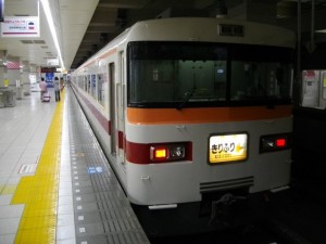 東武鉄道300系 フロントガラスのスモークの高さの確認